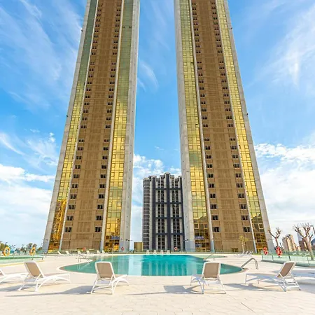 Intempo Sky Luxury 26 Floor & Seaview * بينايدورم